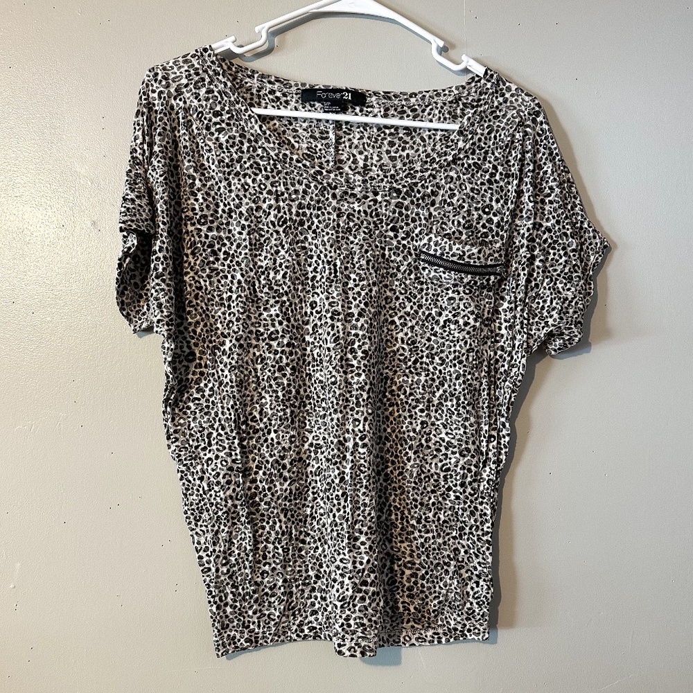 Forever 21 Top With Zipper Pocket